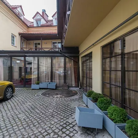 Apartment The Old Town 309 By Urban Rent Vilnius